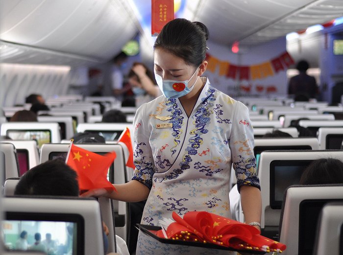 海南航空恢复国际及地区航线通程值机服务