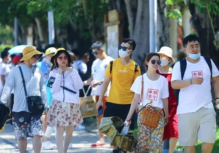 文旅市场提前“入夏” 服务消费升温