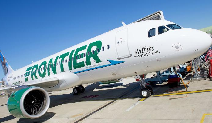 吵闹遭人嫌！美航班乘客投票赶吵闹女子下飞机