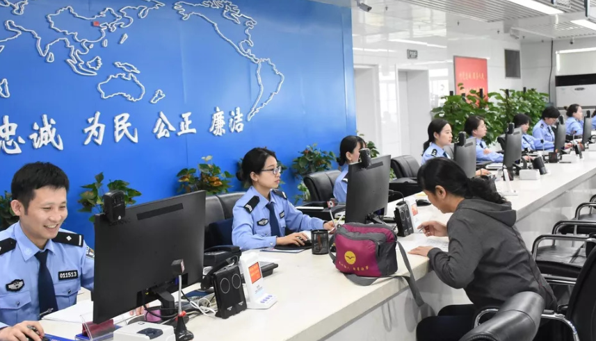 出入境新政正式实施，天津市迎“全国通办”首批“尝鲜”者