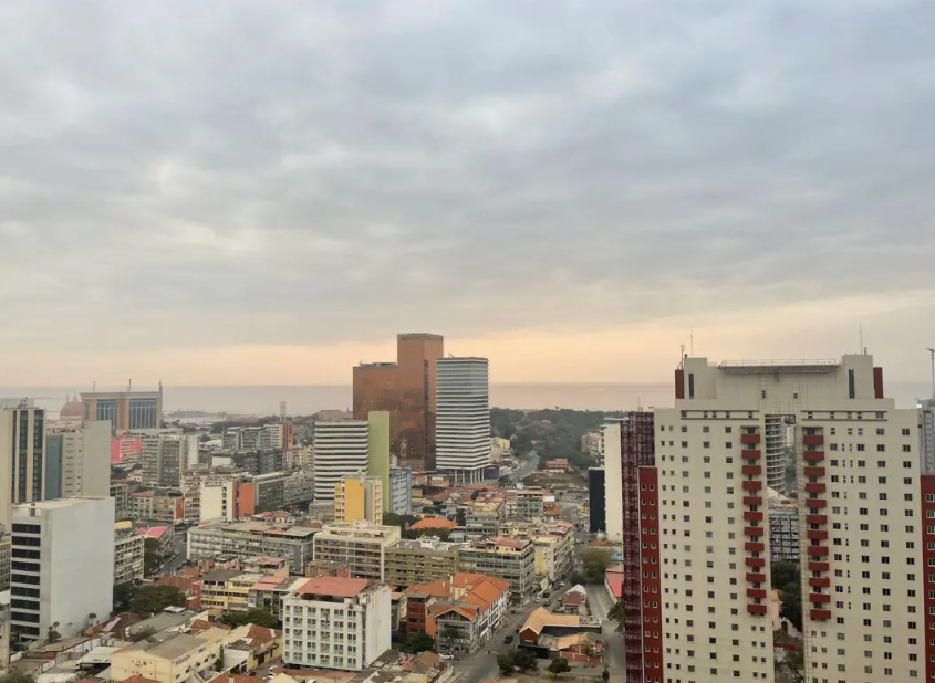 安哥拉华商仓库突发火灾 中使馆提醒中国公民注意消防安全