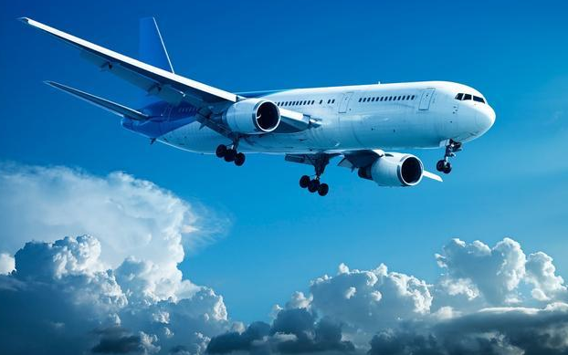 航班增加 机票价格回落 国内民航市场加快复苏进程