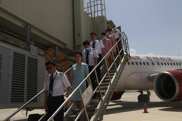 吉祥航空上海至敦煌直飞航班首航