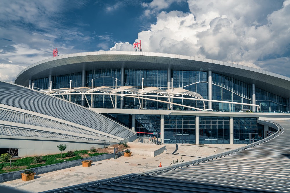 兰州中川国际机场直飞香港航线开通