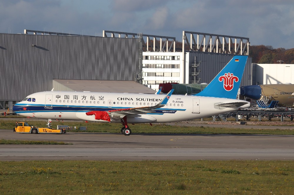 服务上海旅客暑期出行，南航将增投和加密航班