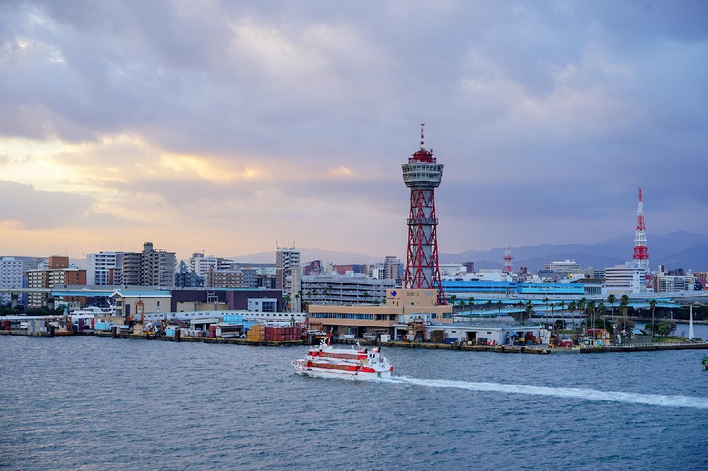 中国驻福冈总领馆提醒：注意防范大型强台风“卡努”