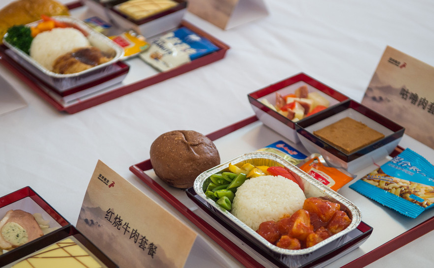 提升机上餐食服务座谈会在京召开