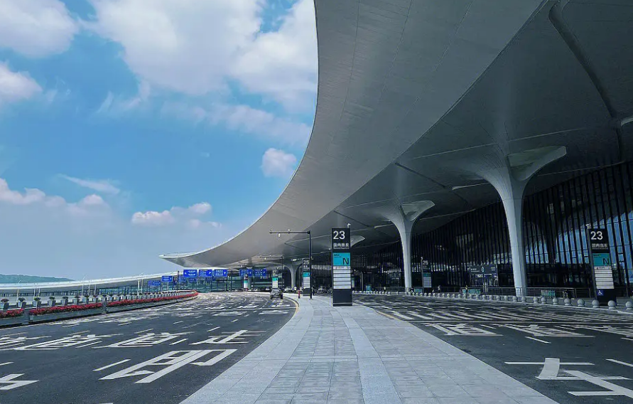 8月27日起，杭州机场新增马德里直飞航线，由首都航空运营，每周2班