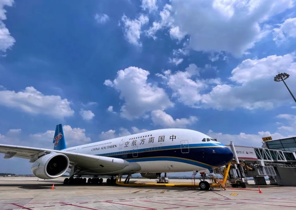 又有人向飞机扔硬币！广州一航班被迫延误3小时