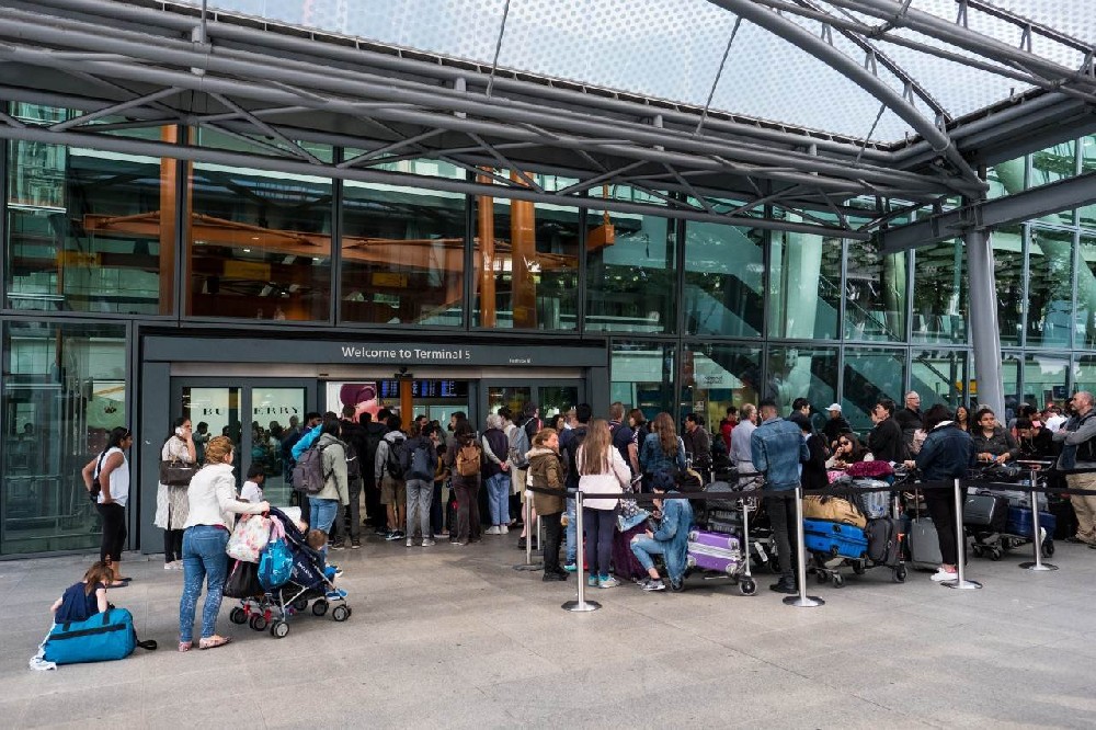 南航：关于伦敦站点离港航班特殊餐食情况的通知