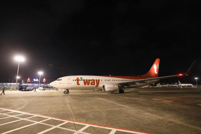 三亚机场首条国际定期客运航线正式恢复！“三亚=首尔”顺利启航