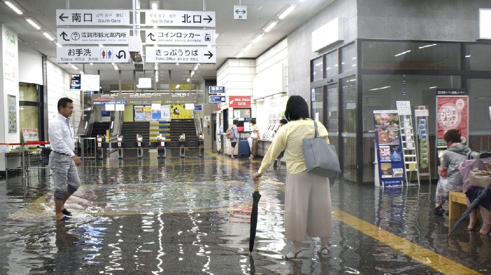 日本九州、山口等地持续暴雨 中领馆提醒加强防范