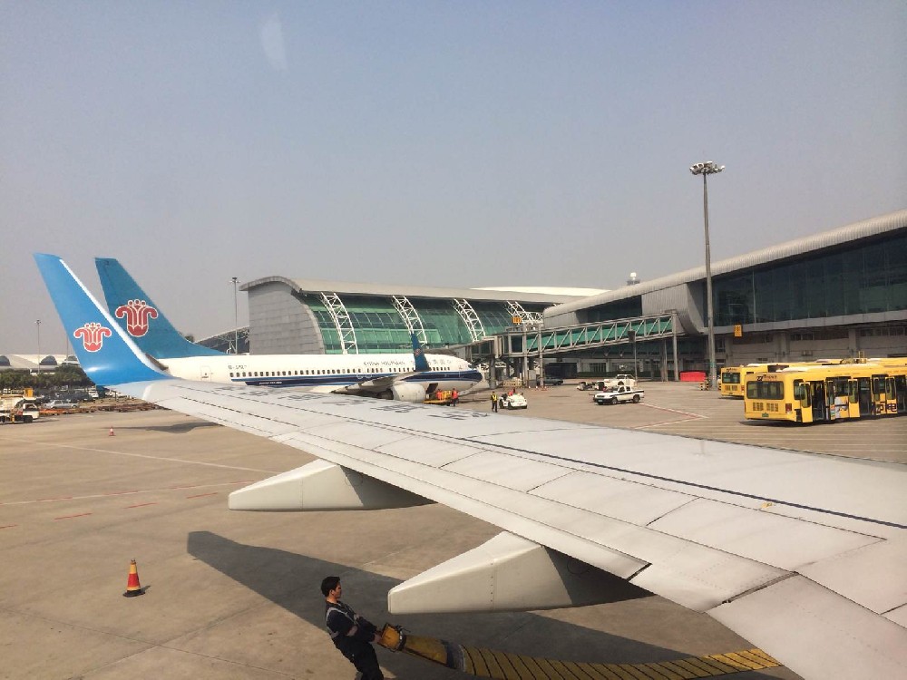 10月18日起，白云机场国内航班起飞前40分钟停止值机