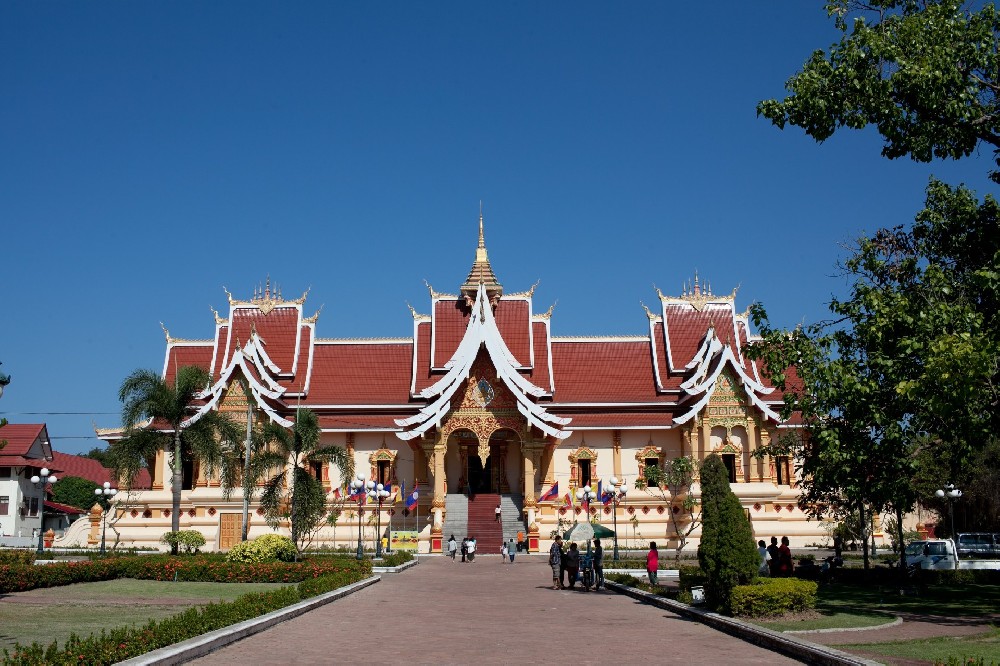 中国驻老挝大使馆提醒在老中国公民进行“海外公民登记”